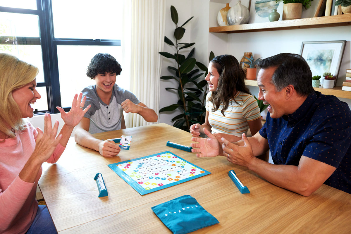 Scrabble Juego de Mesa 2 en 1