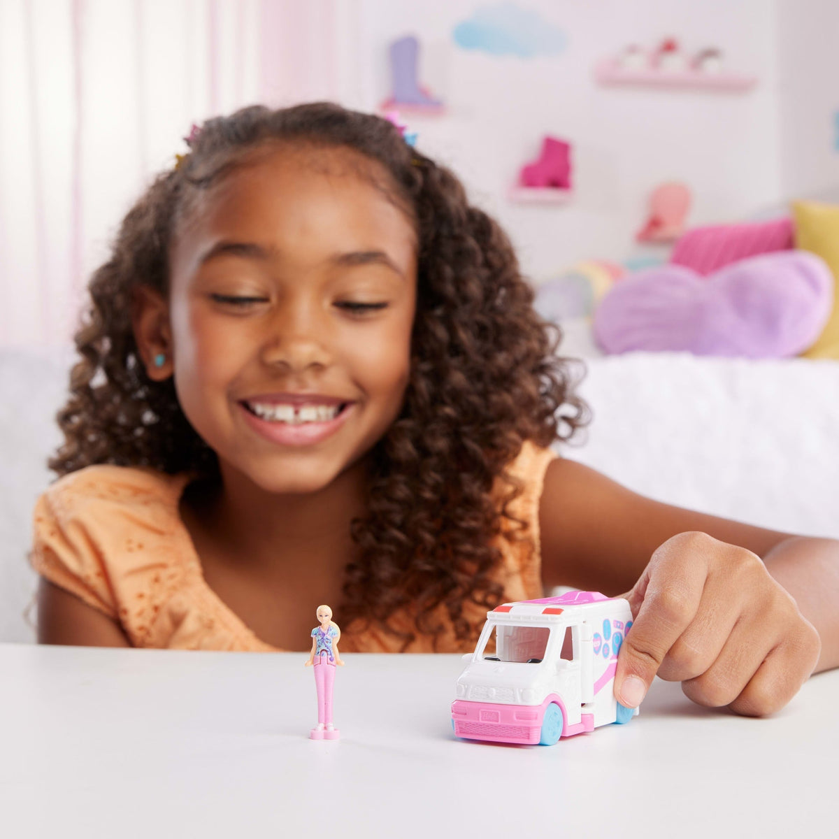 Barbie Mini Barbieland Doll & Vehicle Set With 1.5-Inch Doll, Color-Change Care Clinic